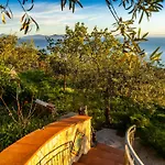Panoramic Sea View Cosy Sicilian House With Garden 조이오사마레아