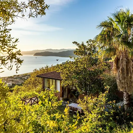 샬레 Panoramic Sea View Cosy Sicilian House With Garden 조이오사마레아